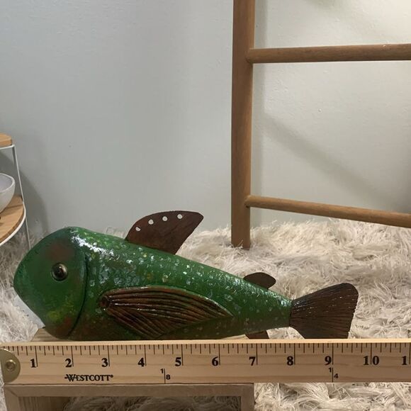 Handcrafted & Hand Painted Folk Art Wood & Metal Fish Spearing Decoy - Picture 17 of 17